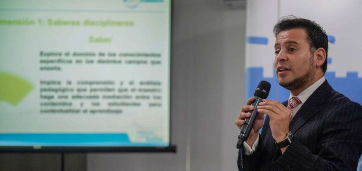 Cuatro aspectos contemplar&aacute; la evaluaci&oacute;n obligatoria a los docentes.