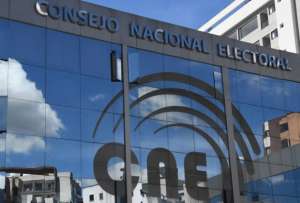 El CNE resolvi&oacute; remitir a la Corte Constitucional la propuesta de enmienda sobre el Cpccs.