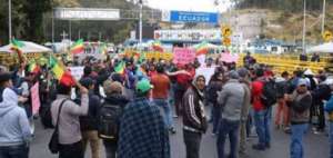 La protesta lleva siete d&iacute;as. El cierre de v&iacute;as afecta a los comerciantes de la provincia por el desabastecimiento de mercanc&iacute;a.