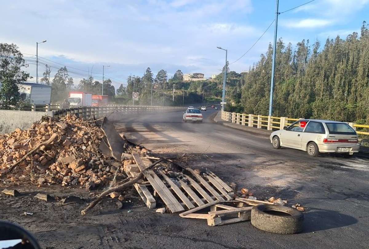 Cinco provincias mantienen cierres viales en el décimo día del paro nacional