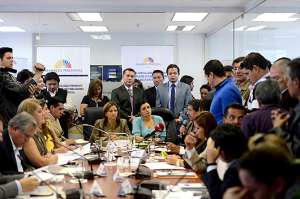 La Comisi&oacute;n de los Derechos de los Trabajadores recibi&oacute; ayer en  comisi&oacute;n general a jubilados y trabajadores de las telef&oacute;nicas para exponer sus argumentos. Foto: Carina Acosta / El Tel&eacute;grafo