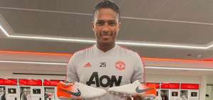 "To&ntilde;o" usar&aacute; zapatos especiales en su &uacute;ltimo partido con el United