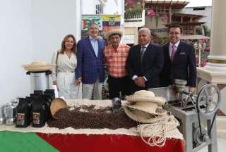 Guillermo Lasso, presidente de la República, participó de la Sesión Solemne por la Independencia de Portoviejo