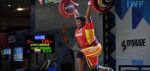 Liseth Ayov&iacute; hizo su mejor registro en Kazan-Rusia en 2014., levantando 105 kilos en envi&oacute;n, 130 en arranque.