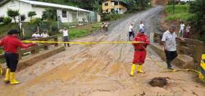 El puente ubicado en el sector El Palto registra da&ntilde;os en su infraestructura debido a las &uacute;ltimas lluvias. 