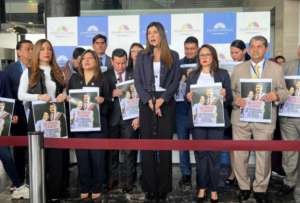 ADN habló sobre el viaje de los legisladores correístas a Esmeraldas.