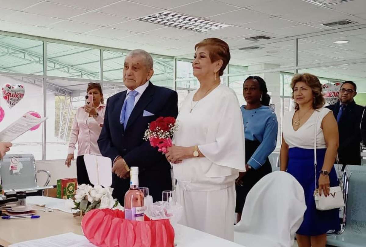 El Registro Civil oficializó matrimonios este 14 de febrero.