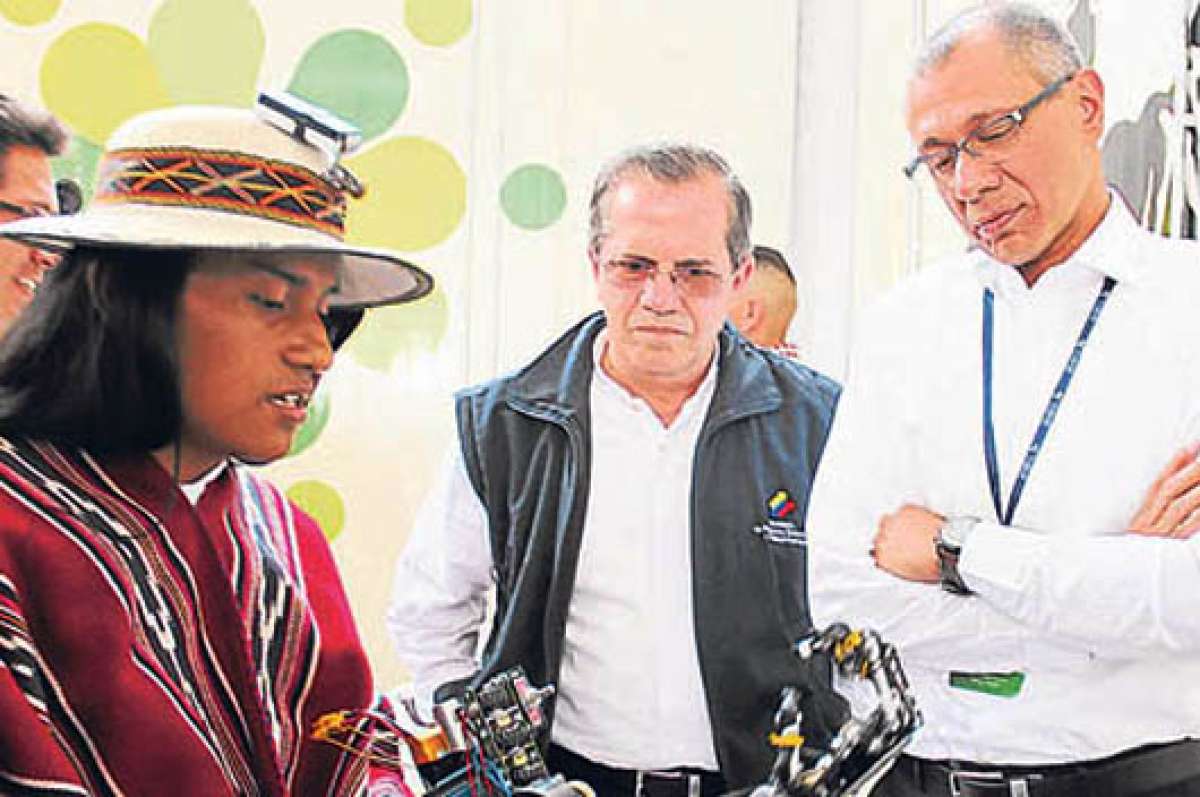 En la Feria cient&iacute;fica Inn&oacute;polis, que se realiz&oacute; en enero en la Universidad del Conocimiento Yachay, se exhibieron 60 proyectos innovadores. Foto: John Guevara / El Tel&eacute;grafo