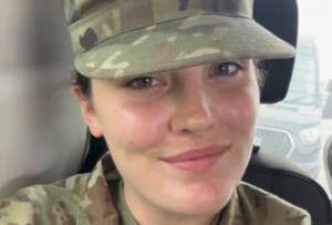 Trump informó el fallecimiento de la agente Sarah Beckstrom tras el ataque en Washington.