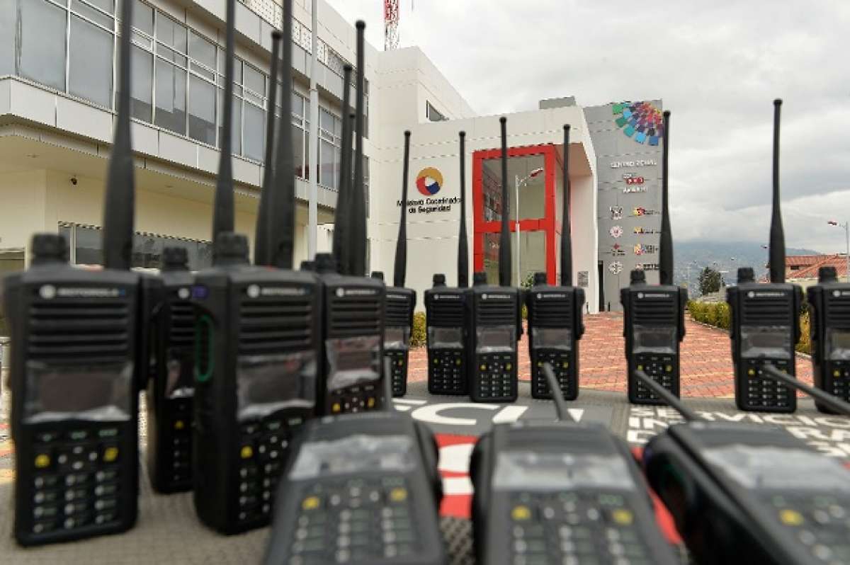Las radios funcionan con un mecanismo troncalizado. Foto: Roberto Ch&aacute;vez / El Tel&eacute;grafo 