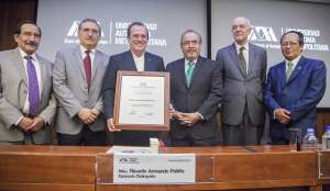  Pati&ntilde;o obtuvo la distinci&oacute;n &ldquo;Mejor estudiante de Econom&iacute;a de la Universidad Aut&oacute;noma Metropolitana&rdquo;, en 1979. Foto: Canciller&iacute;a