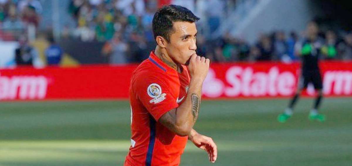 Edson Puch se lesiona y pone en riesgo su presencia en selecci&oacute;n chilena