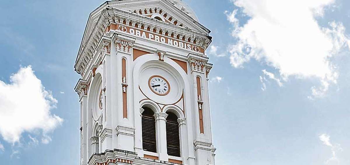 La Plaza de San Francisco tiene una alta afluencia de personas. En la reconstrucci&oacute;n se efectu&oacute; la recuperaci&oacute;n de espacios hist&oacute;ricos, como la pileta.