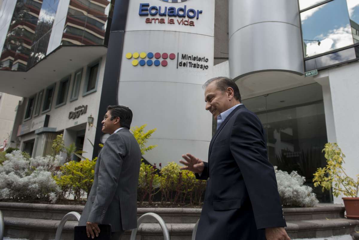 No se pudo concretar la segunda reuni&oacute;n convocada por el Conades para la fijaci&oacute;n del salario b&aacute;sico que regir&aacute; en 2016. Foto: Marco Salgado/EL TEL&Eacute;GRAFO.