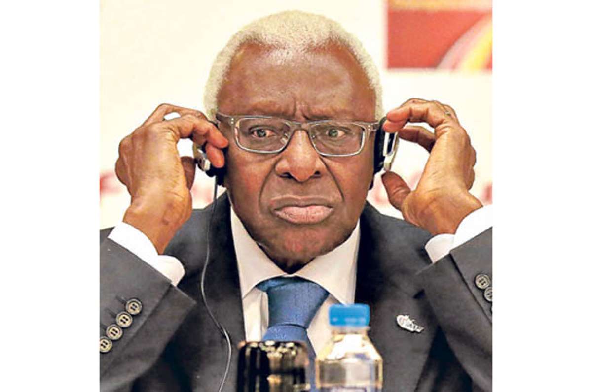 Rusia financi&oacute; carrera pol&iacute;tica de Diack para ocultar dopaje 