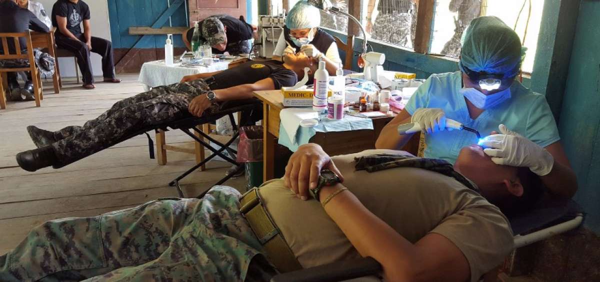 Los militares y polic&iacute;as que custodian este sitio fueron atendidos por las brigadas m&eacute;dicas que pertenecen al Ministerio de Salud P&uacute;blica.