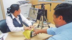 El personal del Registro Civil tiene la obligaci&oacute;n de preguntar al usuario si desea mantenerse como donante. La persona debe responder. Foto: Elizabeth Maggi│El Tel&eacute;grafo