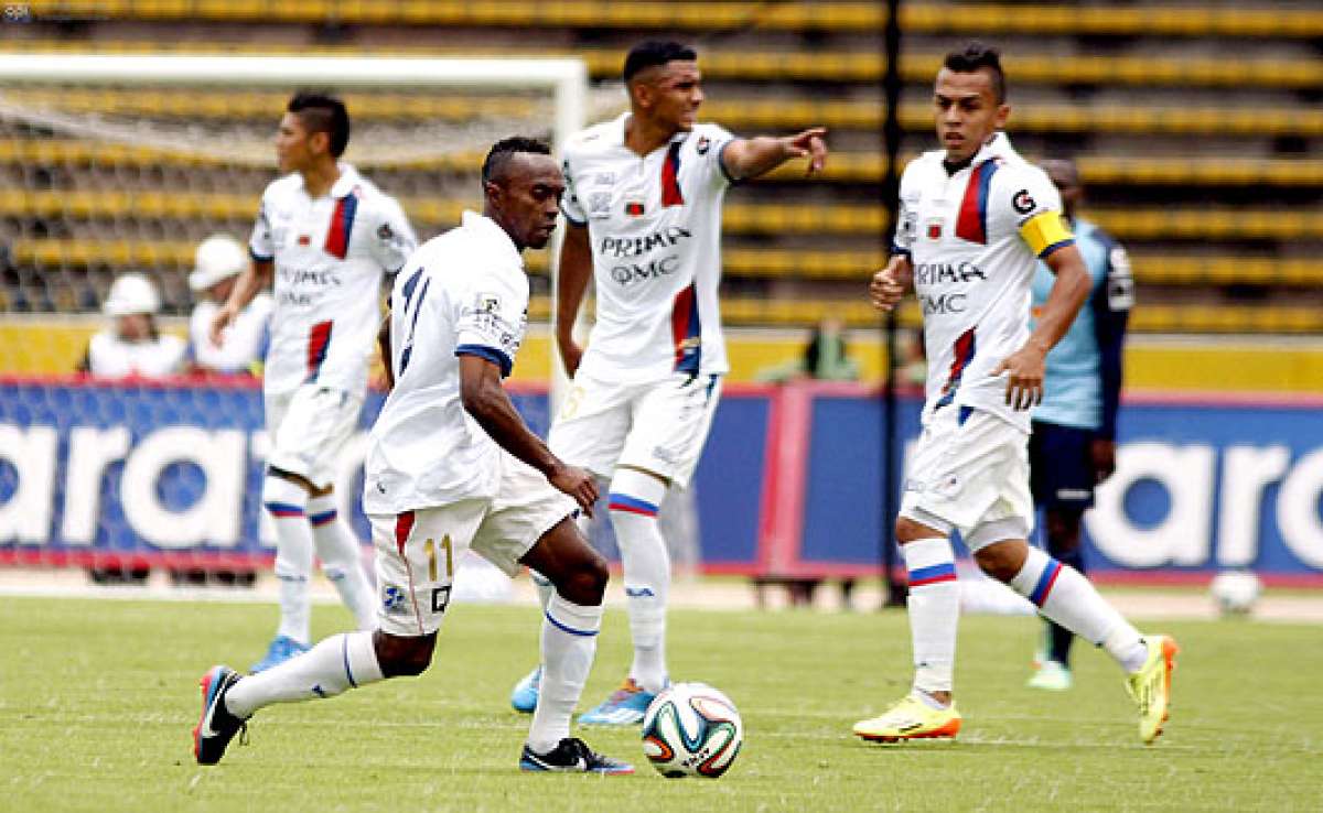 Quito gana y sale de la zona de descenso