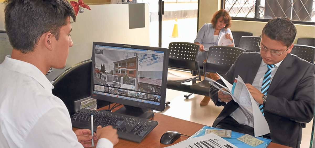 El costo del nuevo servicio que ofrece la Empresa de Movilidad, Tr&aacute;nsito y Transporte de la capital azuaya es $ 3,50 en el &aacute;rea urbana.