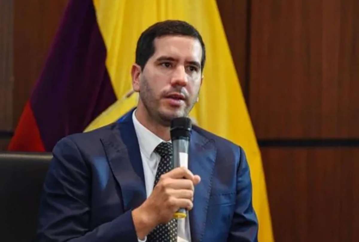 En una entrevista en EcuadorTV, el ministro de Infraestructura y Transporte, Roberto Luque, detalló el estado de obras estratégicas en Ecuador.