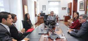 2020-2021.       &rarr;El presidente Moreno se reuni&oacute; con Caterina Costa (d) para reafirmar la uni&oacute;n de los sectores p&uacute;blico y privado.  