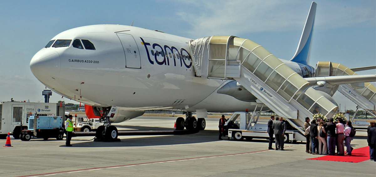 TAME reducir&aacute; de 6 a 2 los vuelos semanales a Venezuela