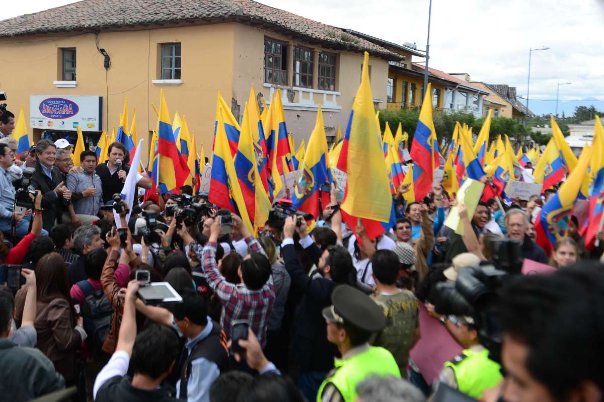 En Pichincha, m&aacute;s de 25 parroquias se han reunido para analizar la propuesta de enmienda constitucional y hasta la fecha se presentaron 71 interventores
