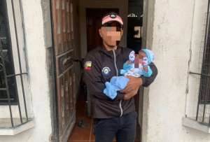 El pequeño Liam Espinoza fue hallado en una vivienda. Dos personas fueron detenidas.  