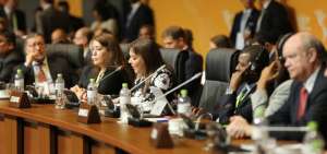 La vicepresidenta Mar&iacute;a Alejandra Vicu&ntilde;a durante su intervenci&oacute;n en la Cumbre de las Am&eacute;ricas.