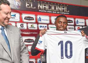 Christian Lara vuelve a El Nacional, su casa. Esta ser&aacute; la tercera etapa del delantero en el club &lsquo;criollo&rsquo;, con el que debut&oacute; en primera en 1998. Foto: &Aacute;lvaro P&eacute;rez