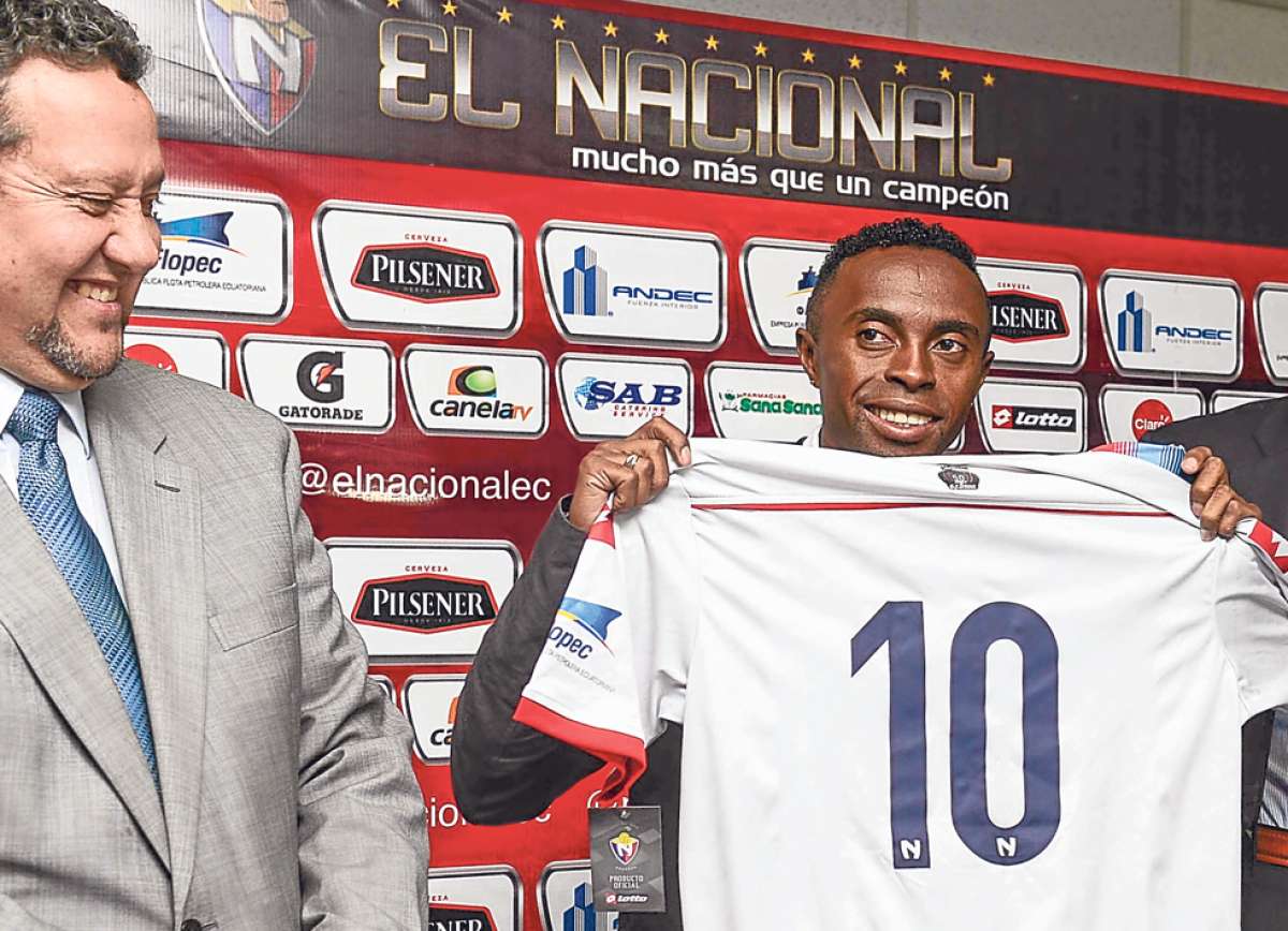 Christian Lara vuelve a El Nacional, su casa. Esta ser&aacute; la tercera etapa del delantero en el club &lsquo;criollo&rsquo;, con el que debut&oacute; en primera en 1998. Foto: &Aacute;lvaro P&eacute;rez