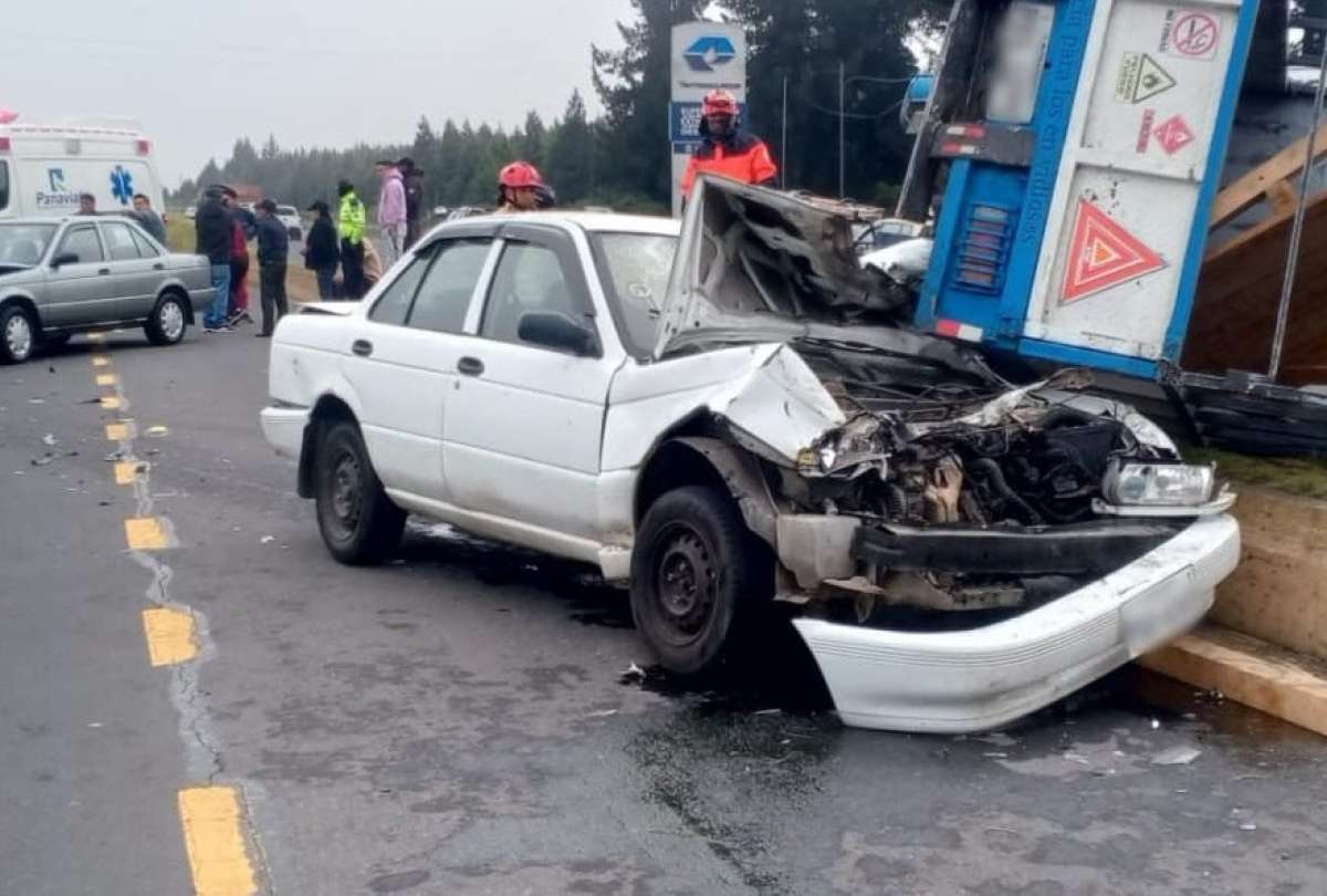 Un herido quedó atrapado tras choque en la E35, sector El Chasqui