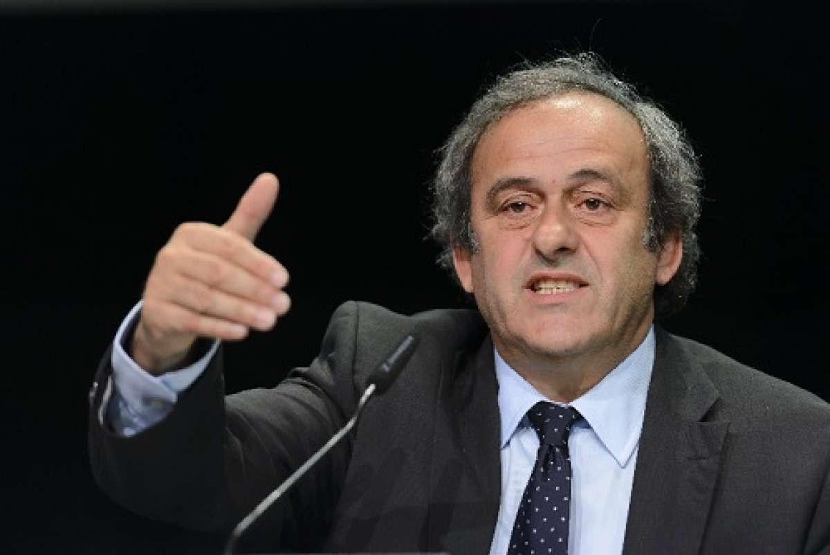 Platini: "Cambiar de presidente es la &uacute;nica manera de cambiar la FIFA"