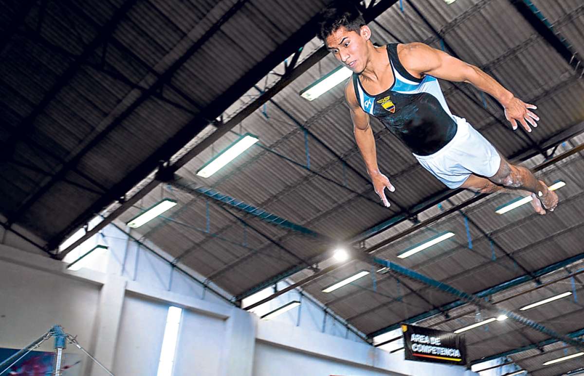 Daniel G&oacute;mez se entrena entre 6 y 7 horas diarias, en dos jornadas, para depurar su t&eacute;cnica. Foto: &Aacute;lvaro P&eacute;rez / El Tel&eacute;grafo.