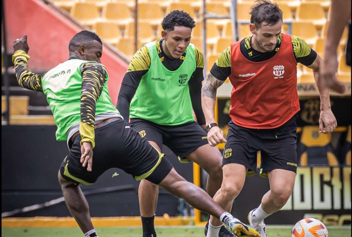 Los jugadores no entrenaron en protesta por la falta de acciones de la directiva del plantel.