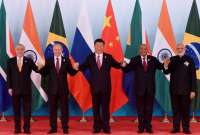 Brasil, Rusia, India, China y Sudáfrica hablarán sobre el cambio de moneda para comercio global.