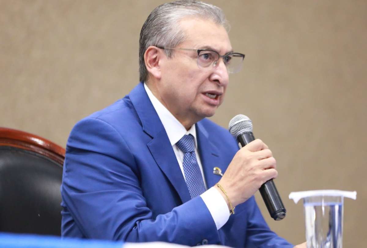 Jos&eacute; Cabrera pidi&oacute; a la Contralor&iacute;a auditar la gesti&oacute;n de Diana Atamaint al frente del CNE durante los &uacute;ltimos ocho a&ntilde;os.