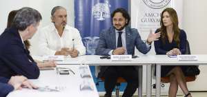 Andr&eacute;s Michelena, ministro de Telecomunicaciones, durante una reuni&oacute;n con el sector empresarial de Guayaquil.