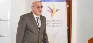 En el auditorio de la Superintendencia de Control del Poder de Mercado, Marcelo Ortega present&oacute; las &uacute;ltimas resoluciones sobre pr&aacute;cticas anticompetitivas.