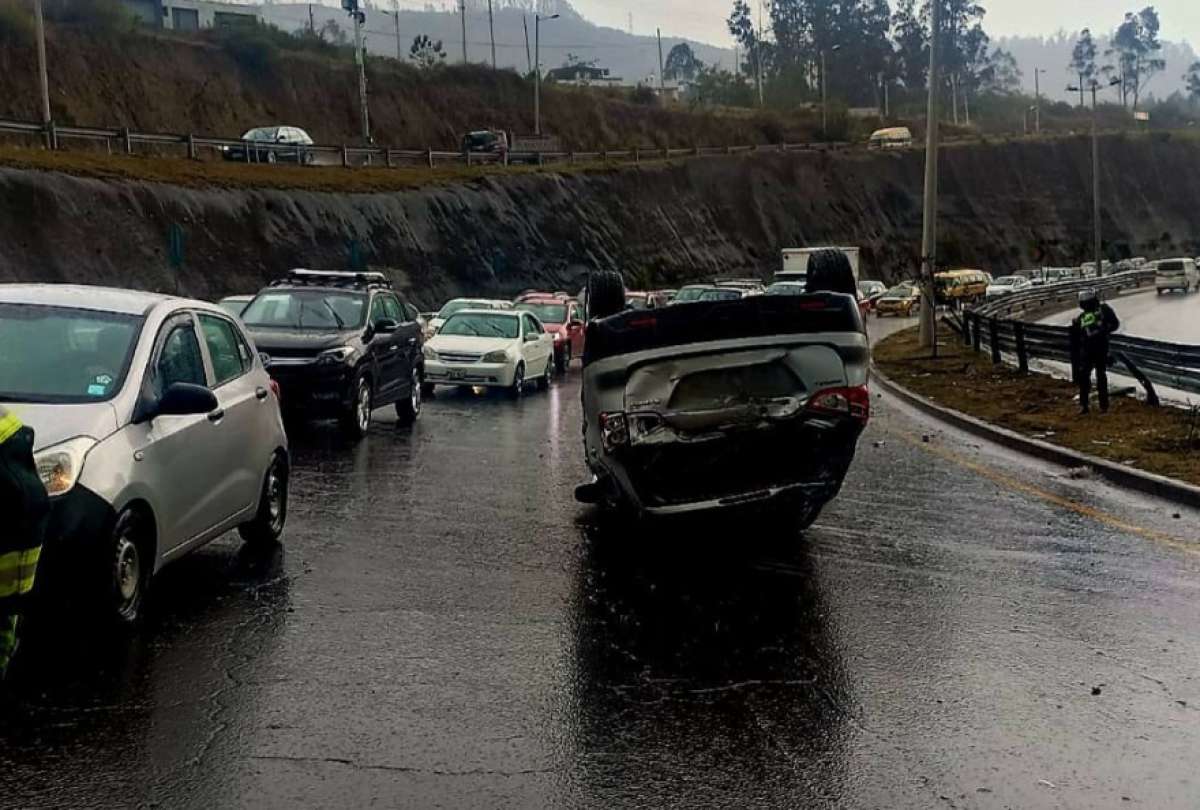 El Cuerpo de Bomberos atendió el hecho.