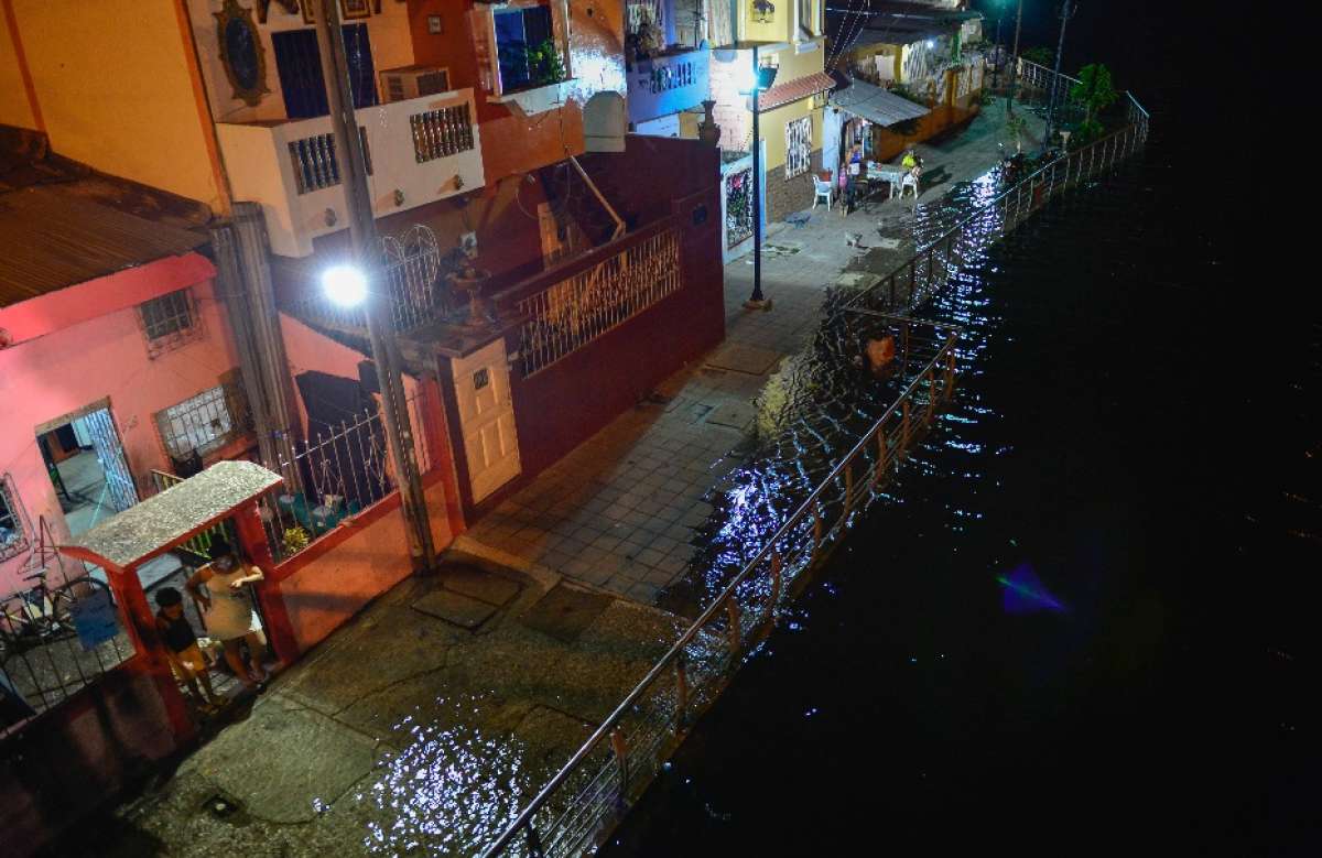 As&iacute; qued&oacute; el sector del puente de la 17 por varios minutos. Foto: William Orellana