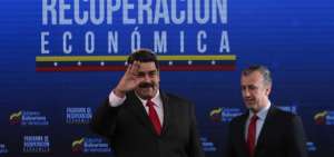 Venezuela autoriza que bancos compren y vendan divisas a tasa &uacute;nica