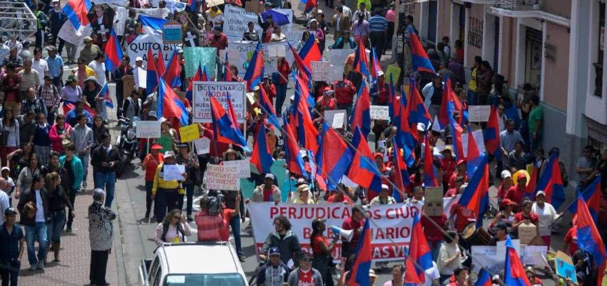 Moradores de barrios de Quito marcharon en contra de gesti&oacute;n del alcalde Rodas