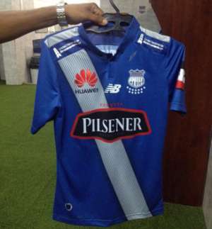 La nueva camiseta del &lsquo;Tri-Bicampe&oacute;n&rsquo;