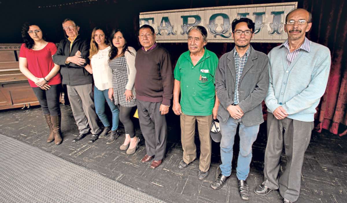El equipo de Radio Tarqui se despidi&oacute; ayer de su audiencia. &lsquo;El Apag&oacute;n de Fin de A&ntilde;o&rsquo; fue uno de los programas m&aacute;s importantes de la emisora quite&ntilde;a. Foto: Marco Salgado / El Tel&eacute;grafo