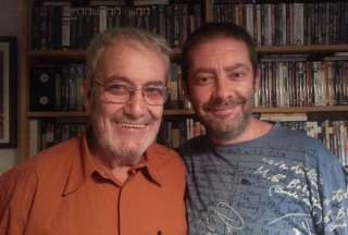 El actor de doblaje, Javier Franquelo, prestó su voz a personajes de Los Simpsons, Futurama y otros. 