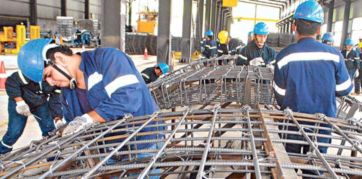 Alrededor de mil personas, el 90% del sector de influencia, trabajan en el proyecto Minas-San Francisco. Foto: Fabricio Cruz / El Tel&eacute;grafo