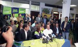 En la rueda de prensa estuvieron varios Secretarios de Estado. Foto: Mar&iacute;a Elena Vaca
