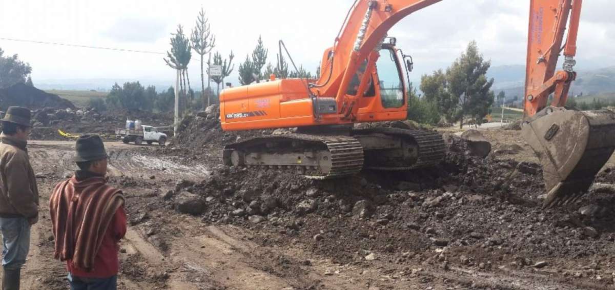 El descenso de lodo, piedras, ramas y m&aacute;s tom&oacute; por sorpresa a cientos de comuneros de los alrededores.