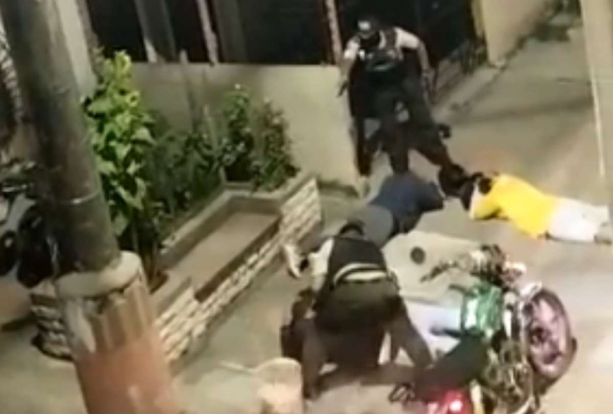 Delincuentes que circulaban en moto fueron detenidos por la Policía